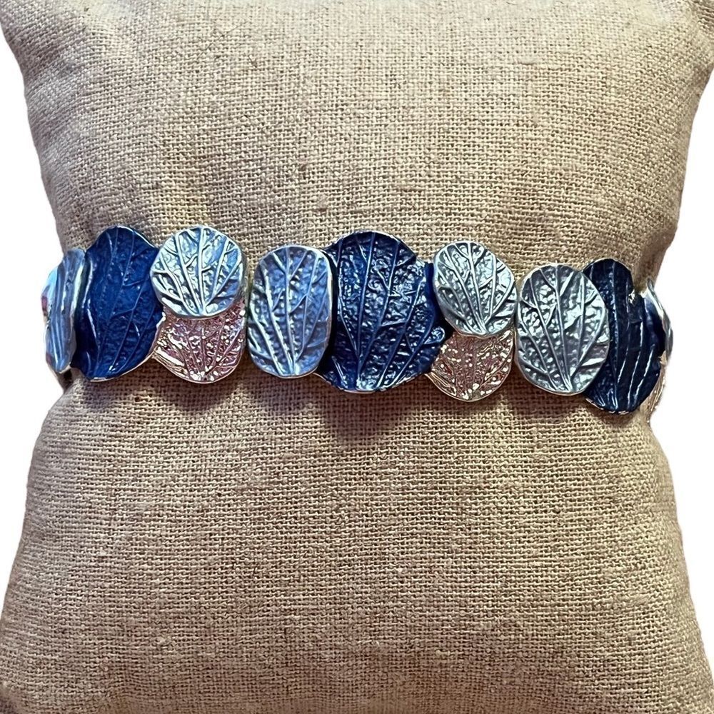Blue And Silver Leaf Stretch Bracelet